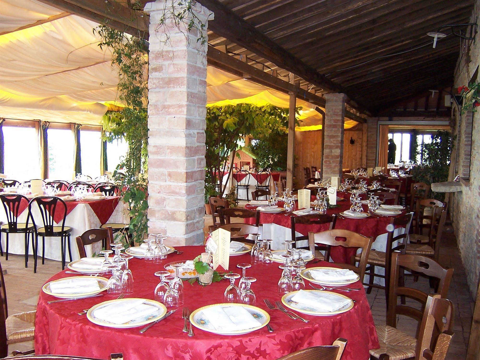 Agriturismo La Casella San Terenziano Экстерьер фото